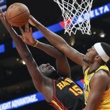 Clint Capela (15) et les Hawks ont subi la loi des Pacers vendredi KEYSTONE/AP/John Bazemore